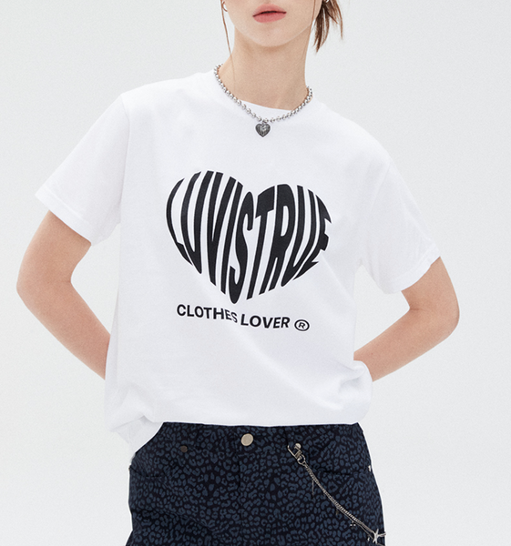 [LUVISTRUE] SU HEART LOGO TEE (WHITE)