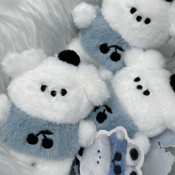 [150 studio] Fluffy Doll Keyring