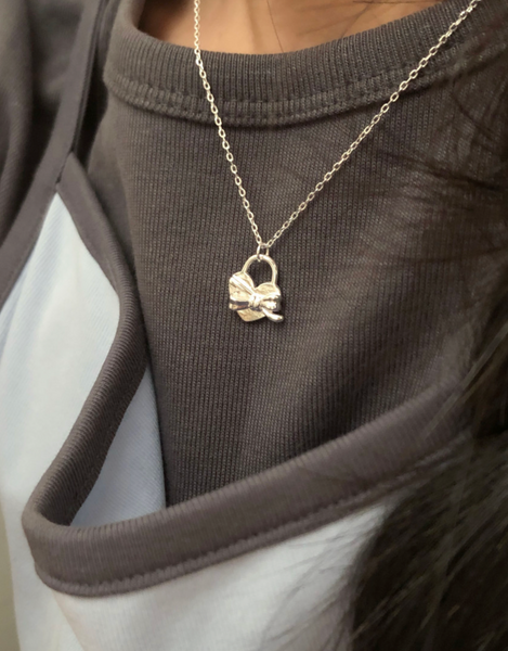 [DUNGEUREON] Mike Heart Necklace