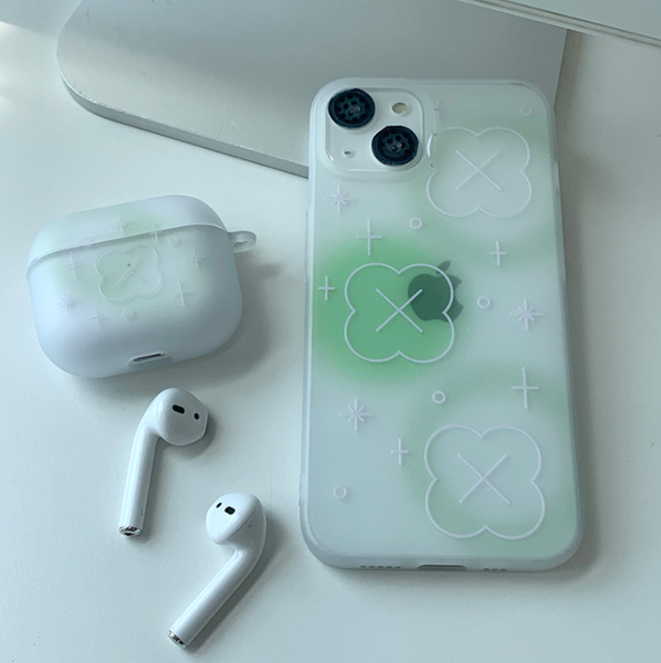 [withsome] Bubble Blur Clover Phone Case