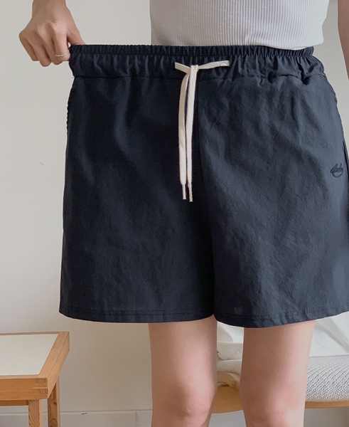 [FROM HEAD TO TOE] Banding Cotton Embroidered Shorts