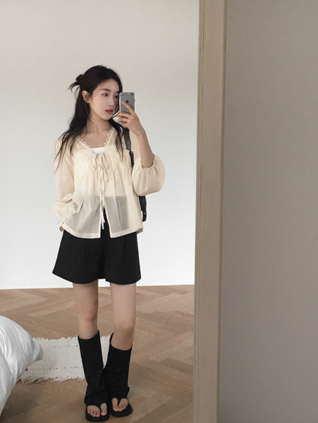 [98°C] Connect Vintage Lace Blouse