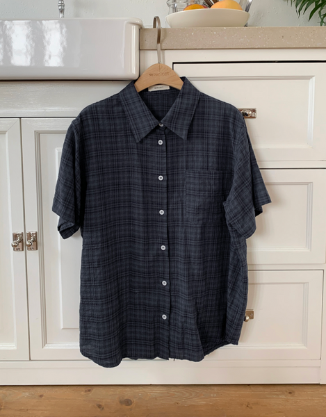 [98°C] Winnie Checkered Loose Fit Short-Sleeved Shirt