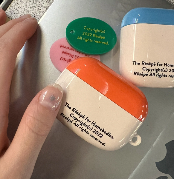 [RESEPE] Vivid Colored Airpods Case