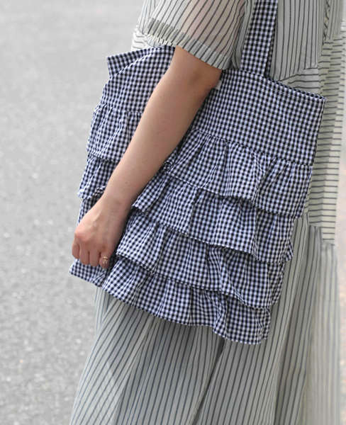 [honokaa] UWOo Frill Bag (Black Check)