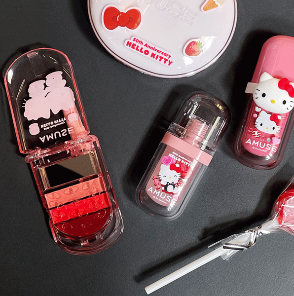 [AMUSE] Hello Kitty Lip and Cheek Cell Phone