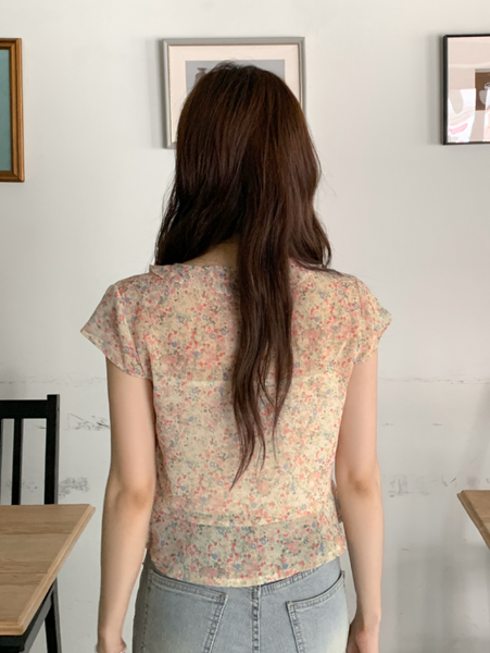 [98°C] Chiffon Flower Blouse