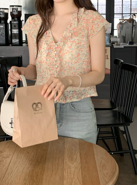 [98°C] Chiffon Flower Blouse