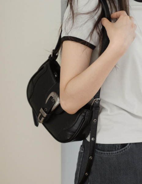 [98°C] Metal Vintage Buckle Shoulder Bag (Cross Bag)