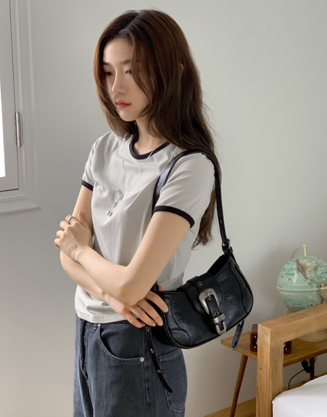 [98°C] Metal Vintage Buckle Shoulder Bag (Cross Bag)