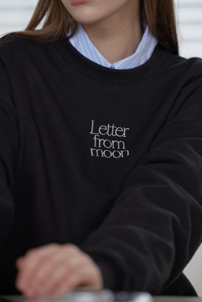 [Letter from Moon] Logo Silver Embroidered Sweatshirt (Black)