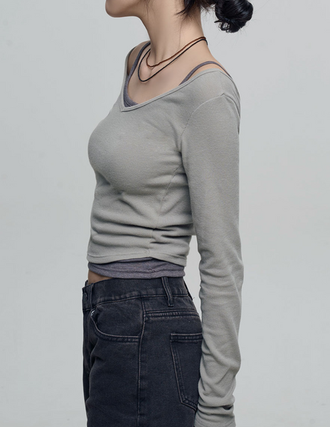 [CHICKS] Sandion V-neck Layered Long Sleeve T-shirt