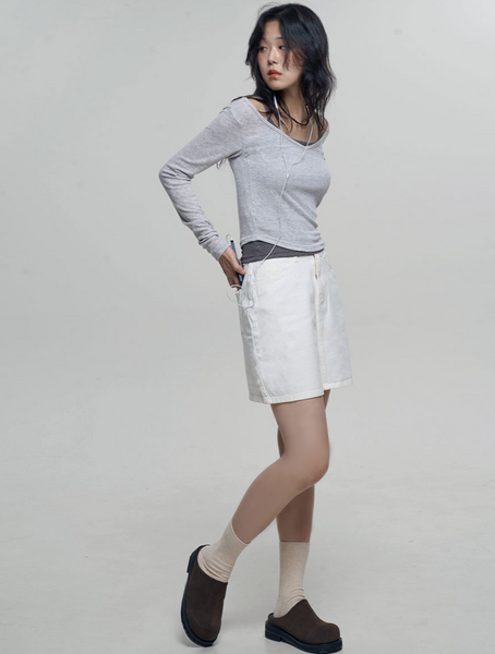 [CHICKS] Sandion V-neck Layered Long Sleeve T-shirt