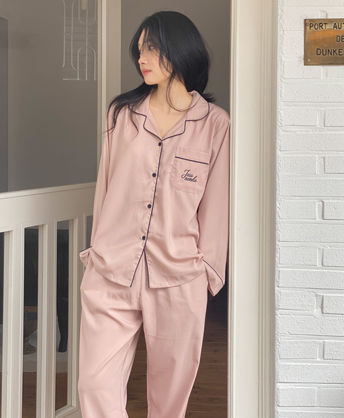 [Juuneedu] Low Cetin Embroidered Pyjama Set