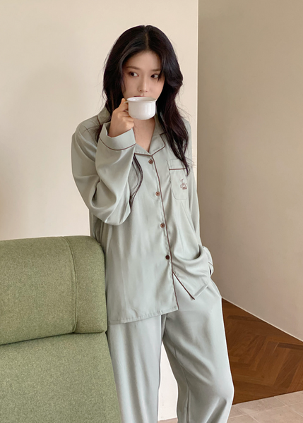 [Juuneedu] Low Cetin Embroidered Pyjama Set