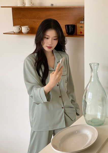 [Juuneedu] Low Cetin Embroidered Pyjama Set