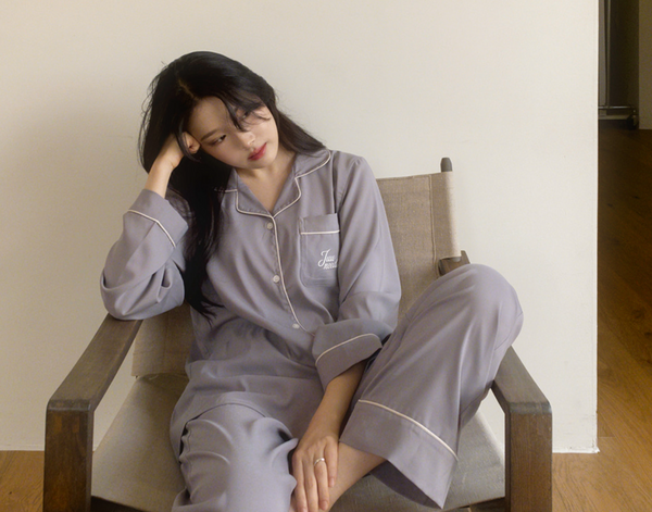 [Juuneedu] Low Cetin Embroidered Pyjama Set