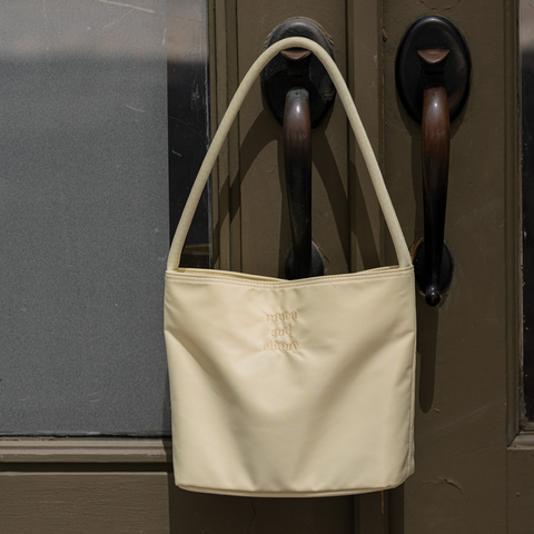 mucu and ebony – Ohue mucu and ebony – Ohue