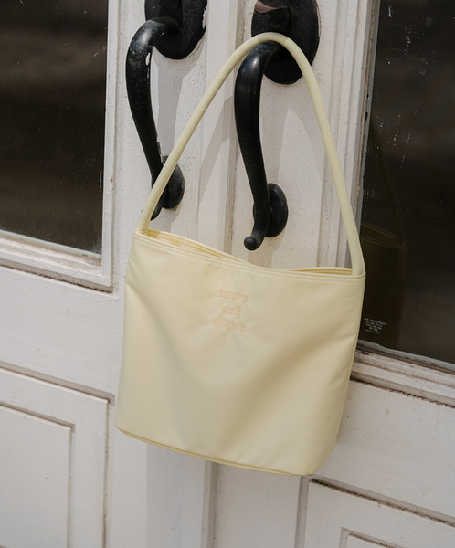 [mucu and ebony] Nearest Bag (Lemon)