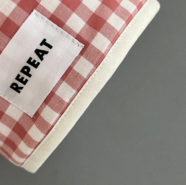 [Repeat] Checkered Quilted Roll Tissue Case