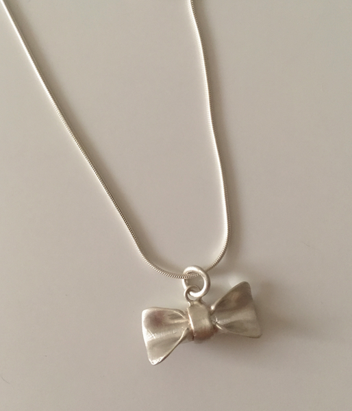 [moat] Candy Ribbon Necklace (Silver925)