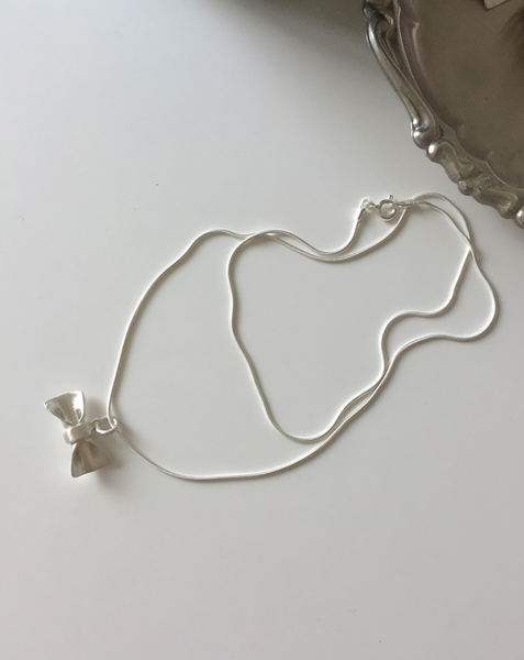 [moat] Candy Ribbon Necklace (Silver925)