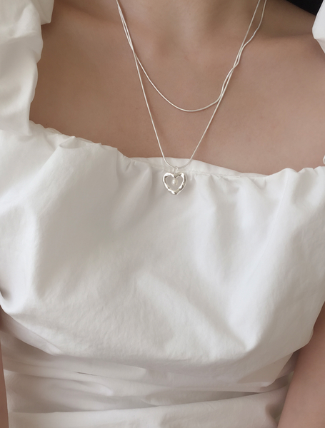 [moat] Sera Heart Necklace (Silver925)