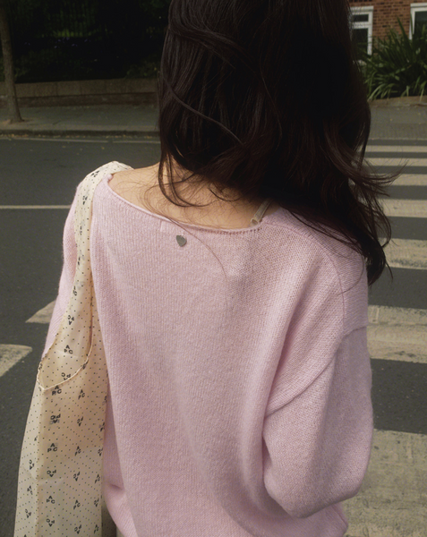 [SLOWAND] # SLOWMADE Slim Fit Symbol Heart V-Neck Knitwear