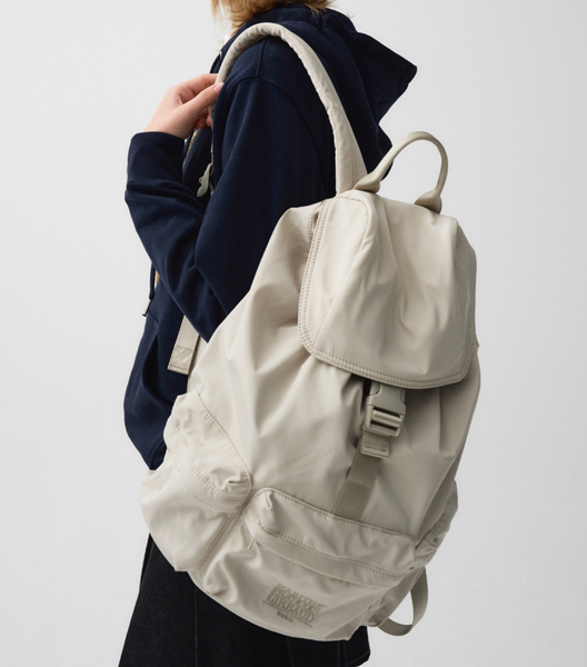 [MARITHÉ FRANÇOIS GIRBAUD] CLASSIC LOGO 3 POCKET BIG BACKPACK beige