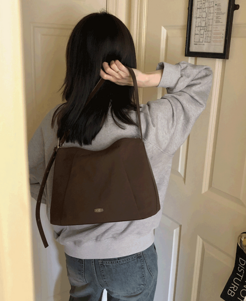 [98°C][OAT] Fold Nylon x Leather Shoulder Bag