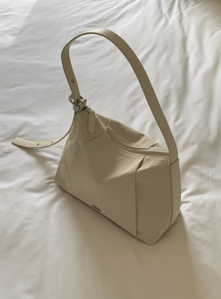 [98°C][OAT] Fold Nylon x Leather Shoulder Bag