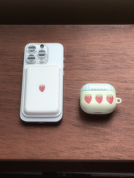 [1081] Strawberry 🍓 ! Airpods Case