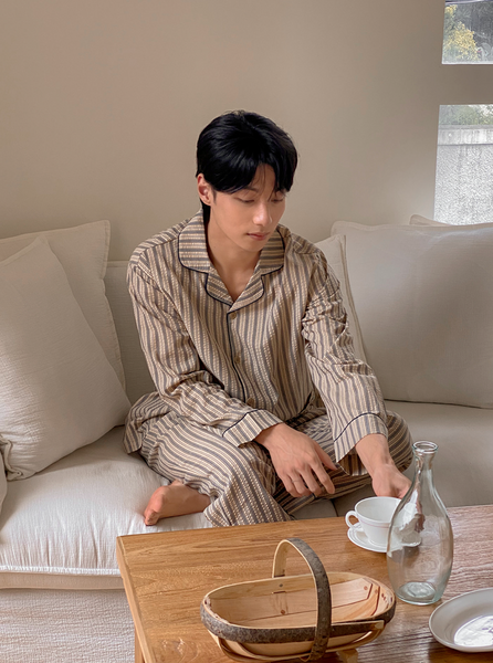 [Juuneedu] Jeu Rusk Stripe Pajamas Set