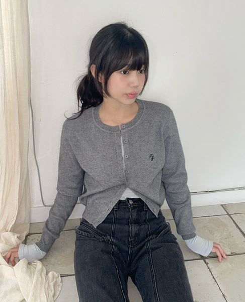 [muahmuah] Stitch Logo Round Cardigan [Grey]