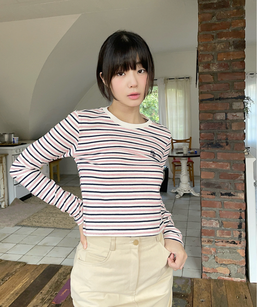 [muahmuah] Logo Stripe Crop Long Sleeve Tee [Navy]