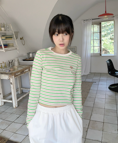 [muahmuah] Logo Stripe Crop Long Sleeve Tee [Lime]