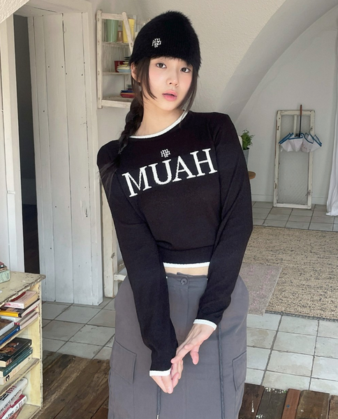 [muahmuah] Logo Bookle Round Knitwear [Black]