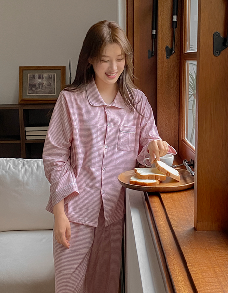 [Juuneedu] Butterring Stripe Pajamas Set