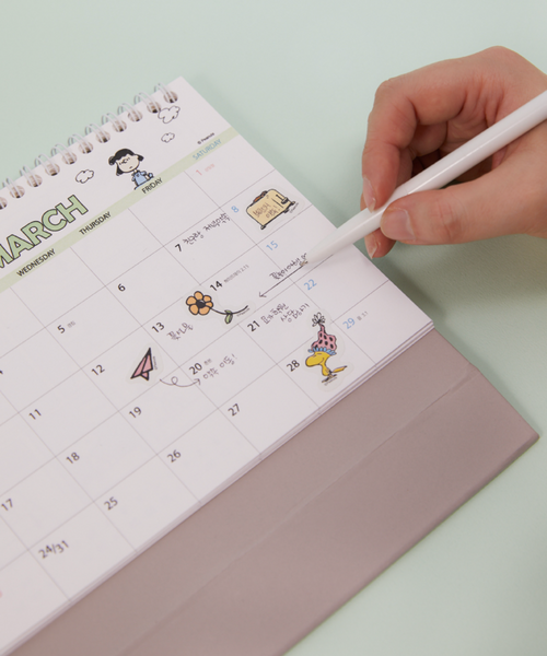 [Peanuts] 2025 Snoopy Desk Calendar *11月中韓國出貨*