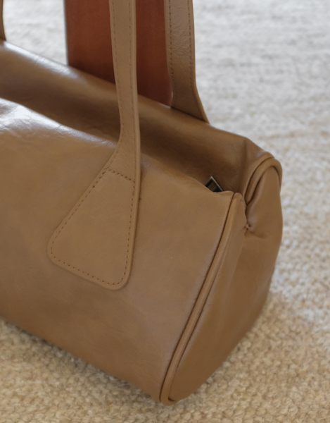 [98°C] Block Square Shoulder Bag