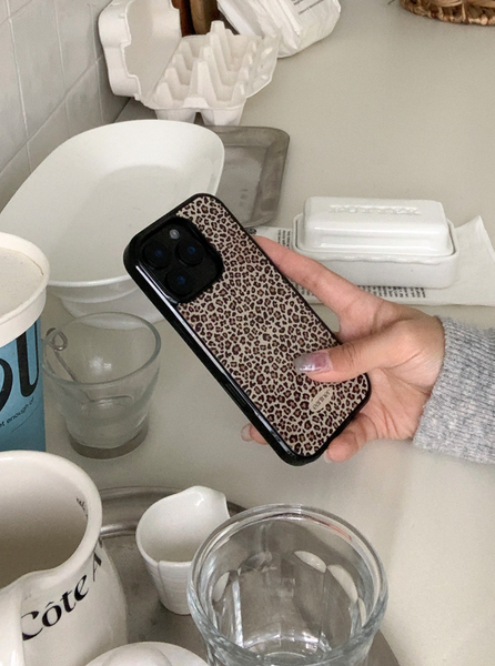 [earliner] Leopard Brown Heart Epoxy Bumper Iphone Case