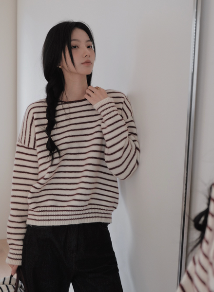 [SLOWAND] Round Neck Stripe Thick Knitwear