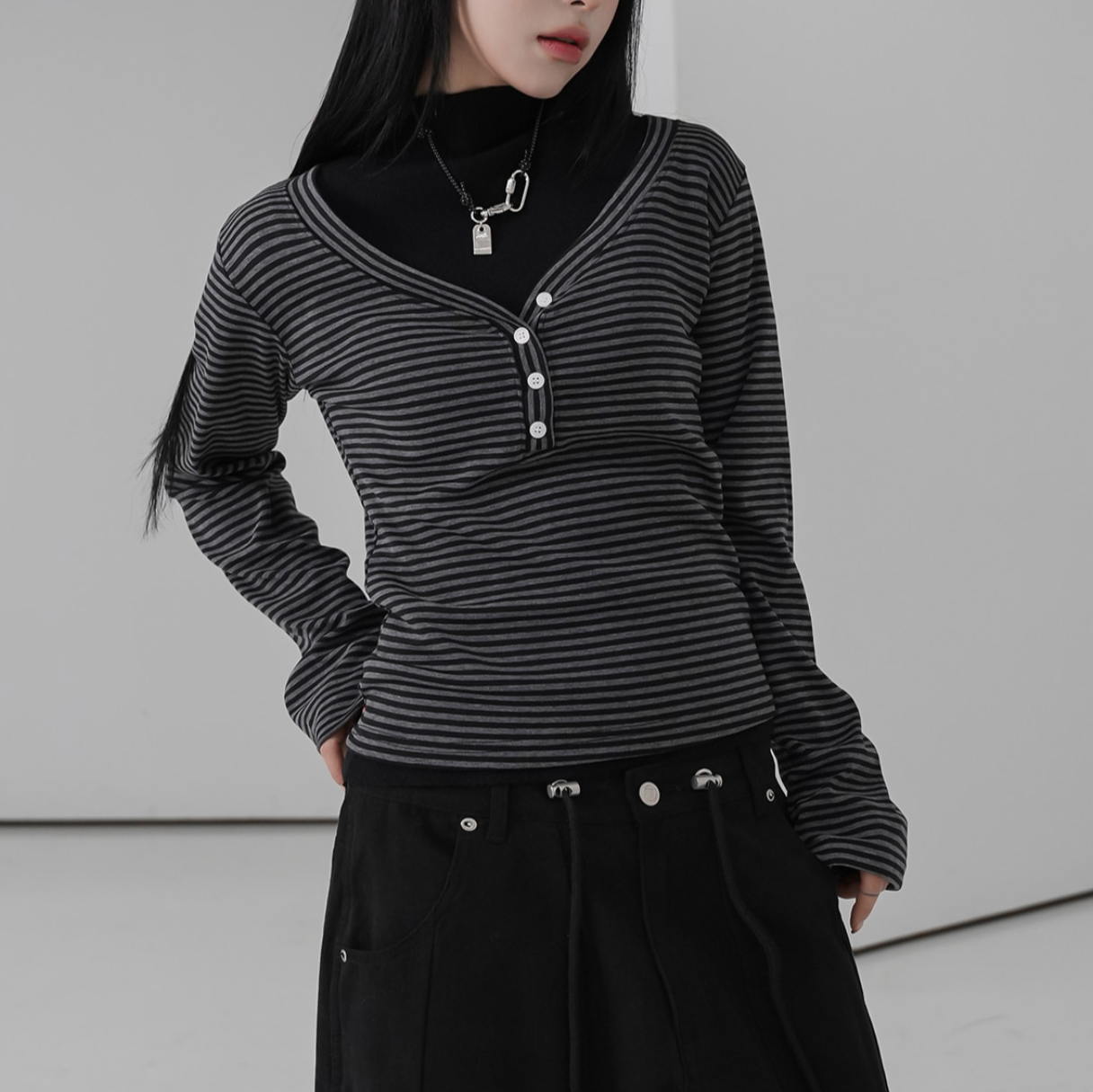 [BINARY01] Ren Button Stripe T-shirt