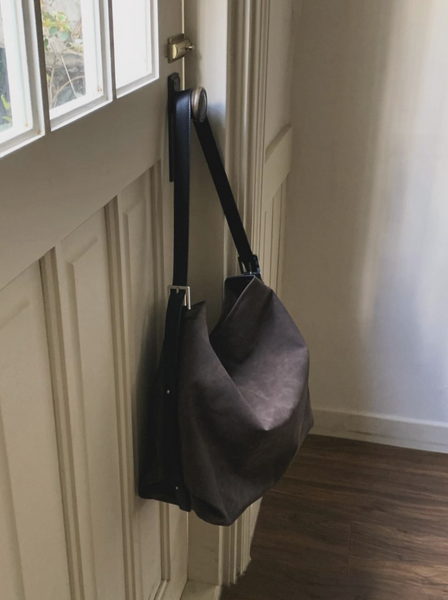 [MYDIRE] Layback Suede Bag