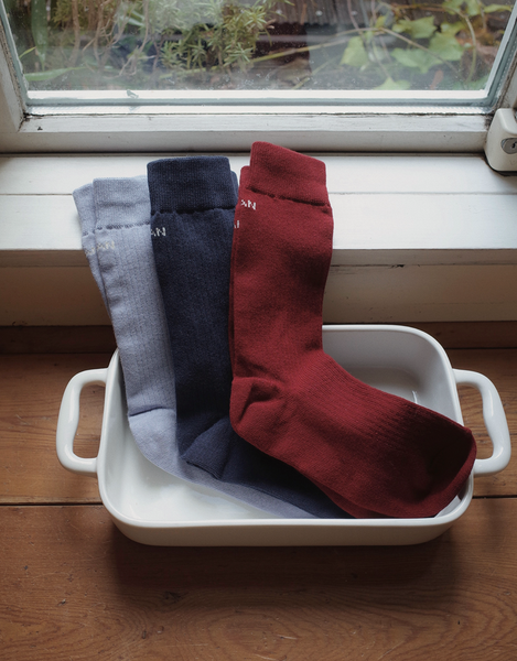 [SLOWAND] SOAN: Tight Daily Socks Logo Point