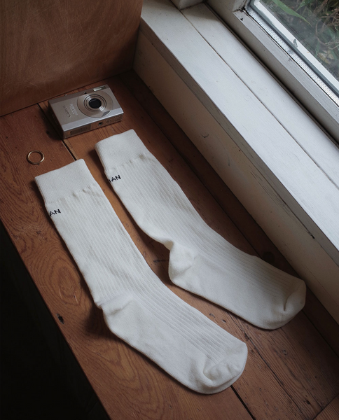 [SLOWAND] SOAN: Tight Daily Socks Logo Point