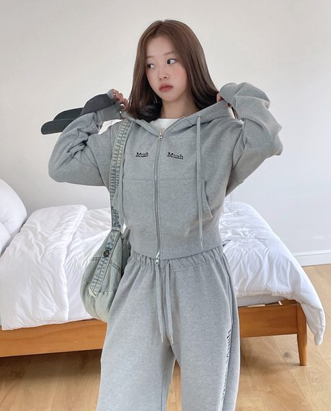 [muahmuah] Logo Stitch Regular Fit Hooded Zip-Up (Grey)