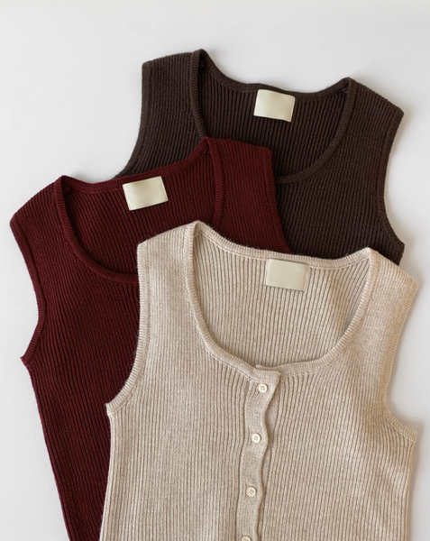 [98°C] Cotton Button Knit Vest