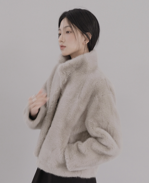 [SLOWAND] Snow Real Soft Fur Jacket