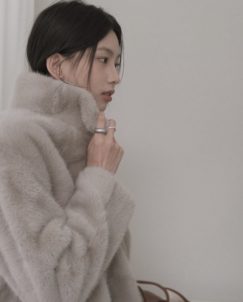 [SLOWAND] Snow Real Soft Fur Jacket